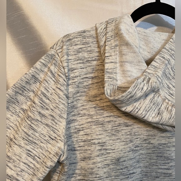 Bench Twist Neck Fitted Hoodie Heathered  Gray Ladies XLg - Picture 9 of 11